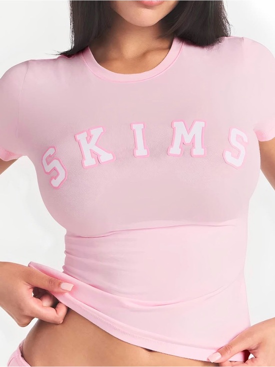 SKIMS Tops - SKIMS Light Pink Fitted Logo Tee